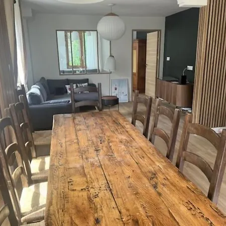 فيلة Du Lys De Luchon